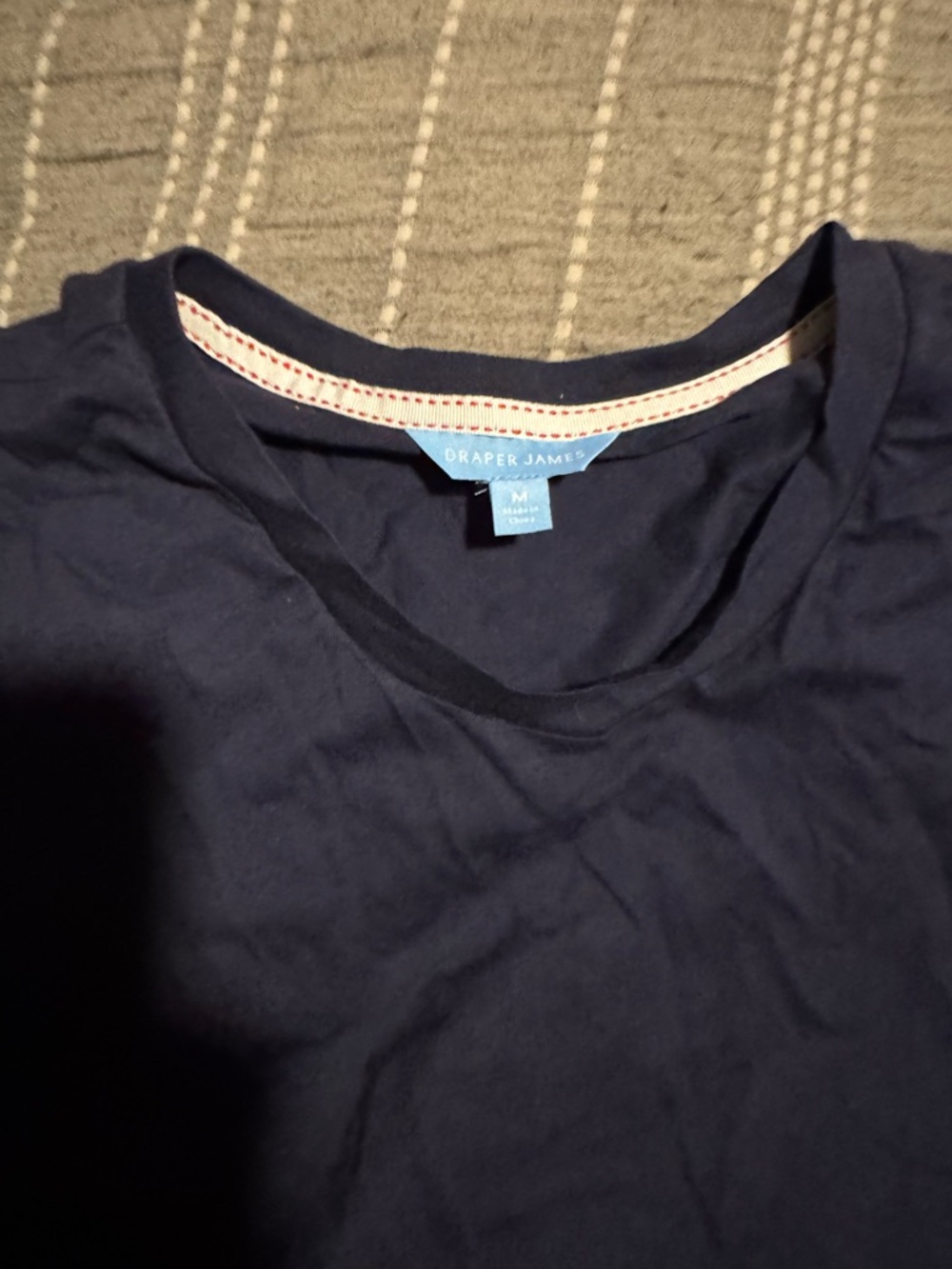 Draper James Navy Eyelet Sleeve Tee - Picture 3 of 4